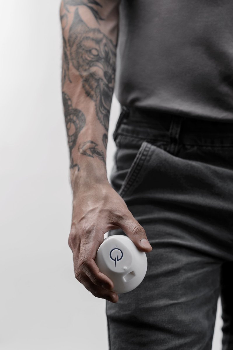 handenergy's tweet photo. Thanks to a special feature in our App, you can control the difficulty of rotation, generating required power in a comfortable regime ☺️🙏🔋
Pre-order HandEnergy with a special holiday price following the link 👉 https://t.co/7d43a7ibVV https://t.co/h9fsfqYmTq