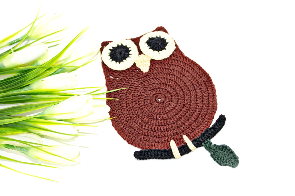 HomeComfortFI's tweet photo. Crochet owl stand for hot cup ☕
Available in my shop - https://t.co/KGo6cUgDqX
#Crochet #crochetowl #giftuniqueowl #owlornaments #specialneedsmom #momlifepresent #armknitting #winterwifegift #giftideastand #standhot #crochetnapkin #napkincup #owllace #napkinholder #cupstand https://t.co/vyzVOg9lN0