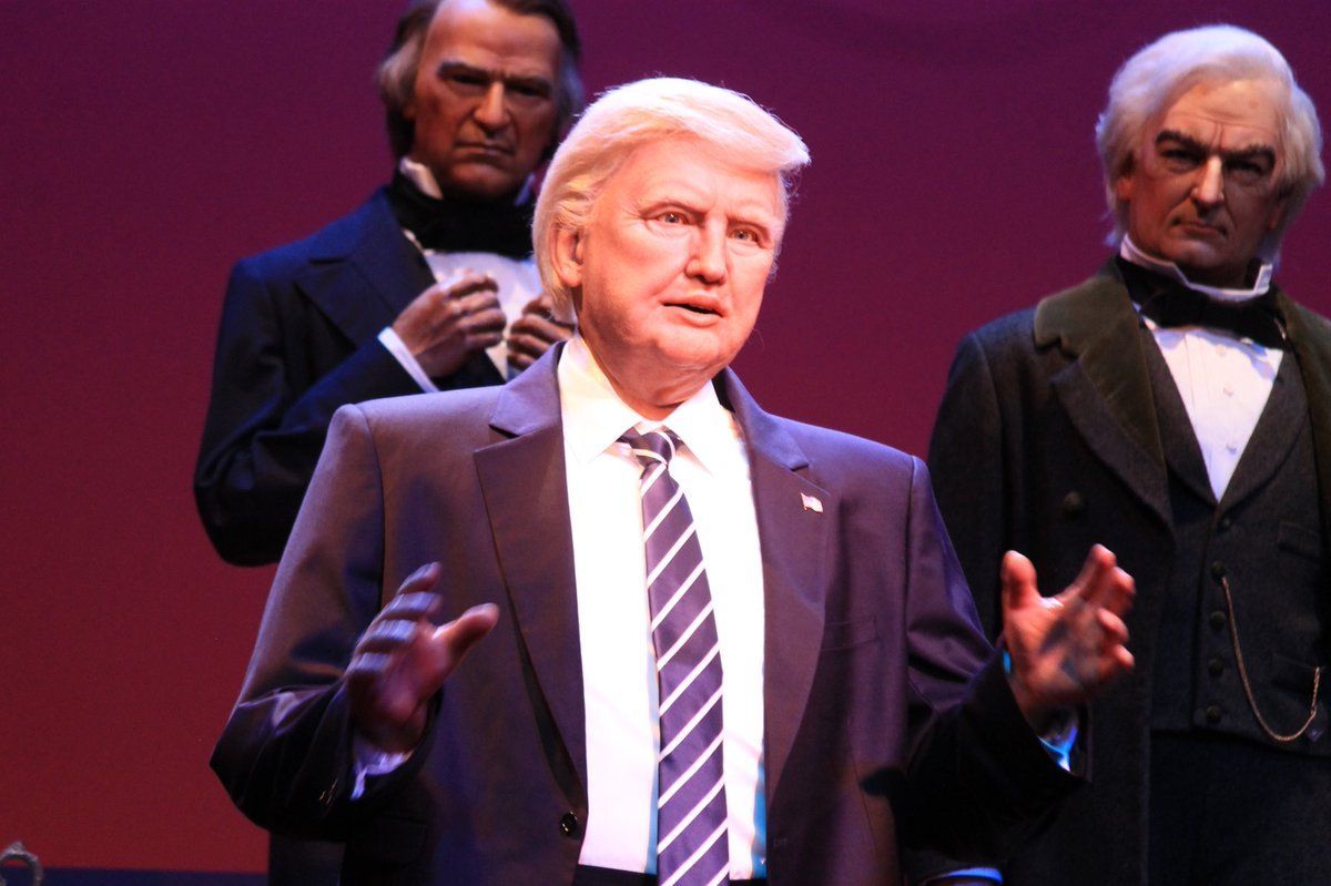 MakeAmerica1s's tweet image. This robot looks like Crooked Hillary, not Trump #Disney