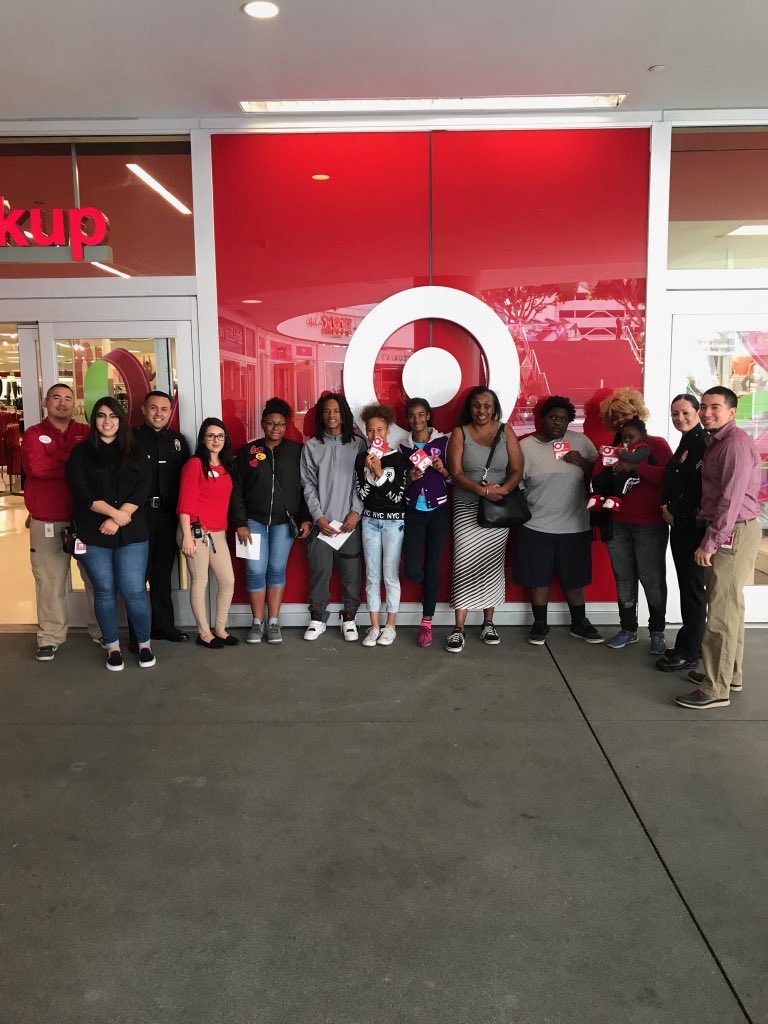 Thank you @target Downtown Los Angeles and <a href="/LAPDCentralArea/">LAPD Central Area</a> for an awesome Heroes and Helpers Event!  <a href="/meyer_stephie/">Stephanie Meyer</a> <a href="/MikeAndreotti/">Mike Andreotti</a> @odarango <a href="/DiCiccoKim/">Kim DiCicco</a>