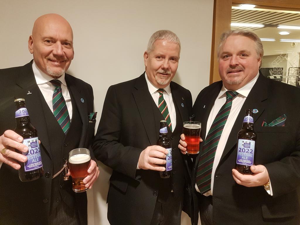 PaulWongWorcs's tweet photo. It's on sale brethen.... Festival Ale being sampled by the APGM together with brother SGW and JGW https://t.co/fhp8rjDTux