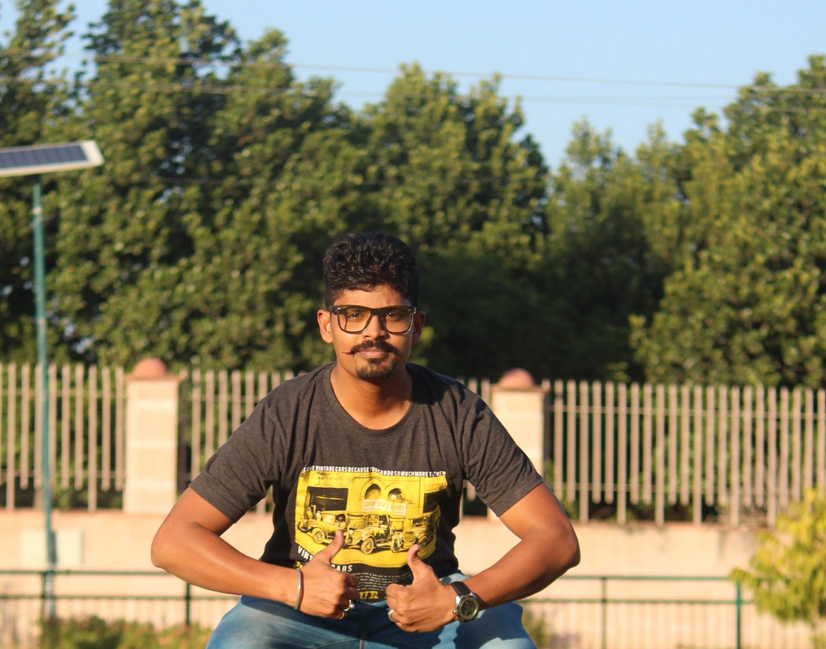 Rudra_Ka_Daas's tweet photo. #Photoshoot_On_Canon #Some_Gud_Cliks #NewGoggle #LookinhForNewPose https://t.co/WIkUXEaW80