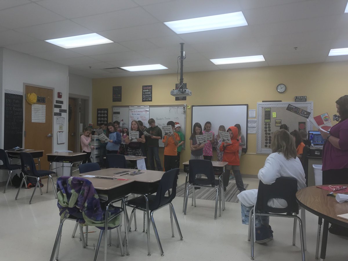 the_oes's tweet photo. Outstanding reader’s theater at OES. https://t.co/IpGp7u7IWT