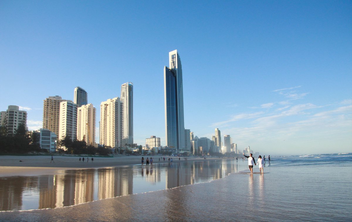 blog_pamela's tweet photo. Gold Coast postcard, hello' I just had to let you know how gorgeous #summer is!
#GoldCoast #surfersparadise #ThePhotoHour #Wednesday https://t.co/ekSwGMXk7T