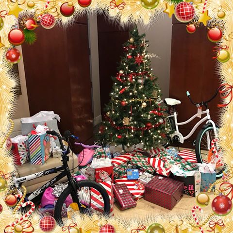 BlackWadhams's tweet photo. Thank you to our staff, friends & families for helping us bring Christmas cheer to deserving Southern Nevada children. All these gifts are off to @helpsonv and then onto their forever families! โค๏ธ๐๐ #Christmas2017 #CareGiveHelp #VegasStrong #CountDownToSanta #GiveBack https://t.co/4ZpbgSddL5