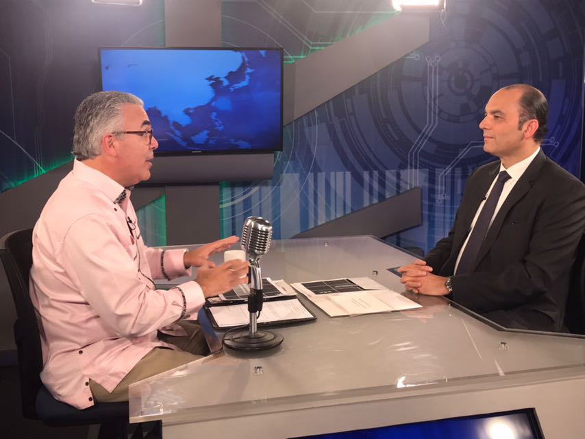El contrabando: su incidencia en RD y acciones que se ejecutan para enfrentarlo; tema abordado por el director general, Enrique Ramírez Paniagua, entrevistado esta noche por <a href="/rcavada/">RCNoticias</a> en la emisión estelar de #Telenoticias por @telesistema11 a las 11:00 p. m.#dgamásabiertaquenunca