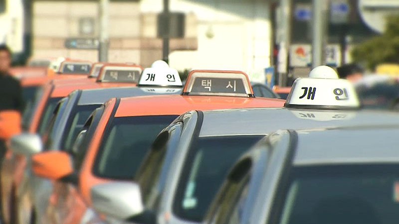 #연말 을 맞아 #택시 #승차거부 가 더 기승을 부릴 것으로 예상됨에 따라 서울시가 시민의 적극적인 #신고 를 당부하고 나섰습니다. ▶ n.sbs.co.kr/2kNWBVl