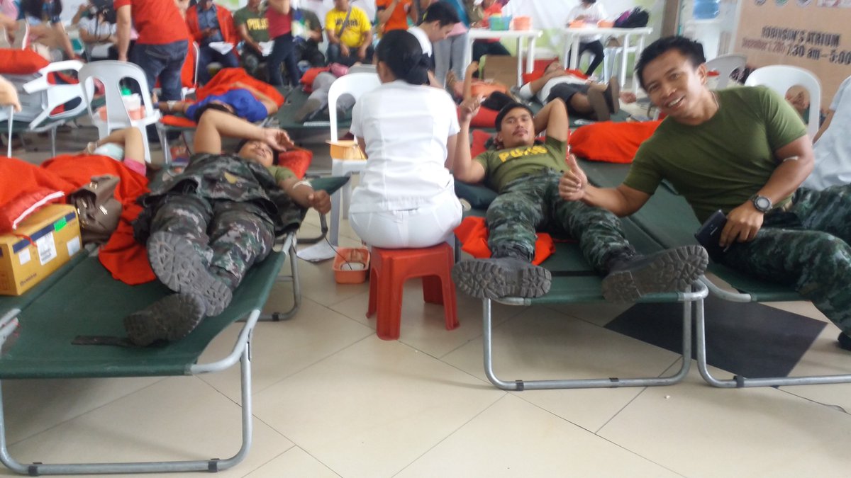 42ndsac's tweet photo. 42SAC personnel led by PSINSP REYNANTE C PASCUA participated in “Dugong Guro, Dugtong Buhay Project of DepEd Year 3” held at Robinson's Place, Lagao, General Santos City. https://t.co/kcQ6NONxhl