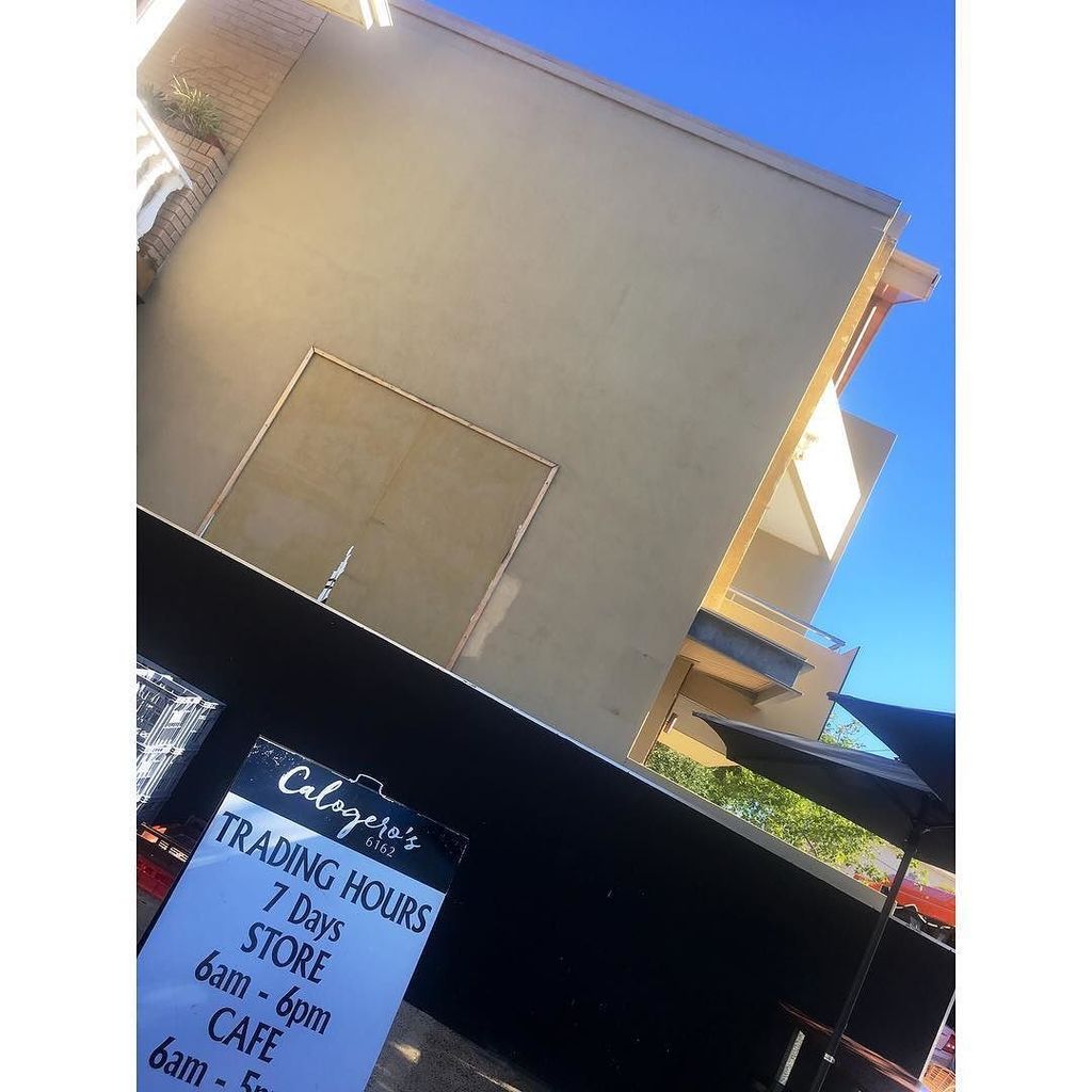 Calogeros6162's tweet photo. Watch this space over the next couple of hours!!! https://t.co/NGudlph0k5 https://t.co/woO2mwut69