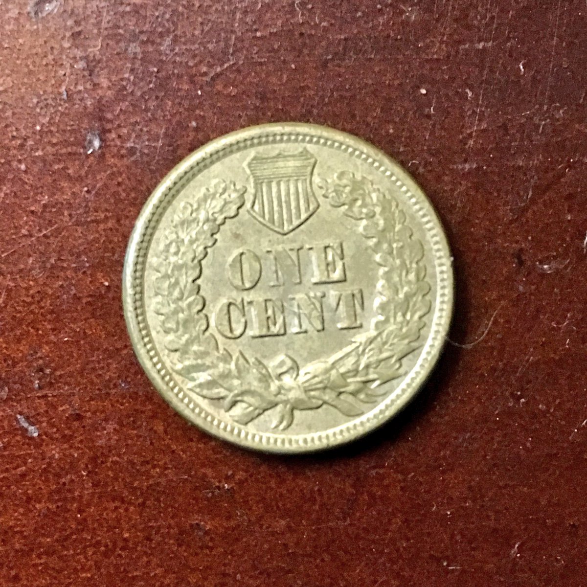 CabinetCoin's tweet photo. United States Indian Head One Cent, 1863 - from 1859-1864 these were made of 88% copper and 12% nickel rather than bronze for the later issues (1865-1909). https://t.co/v0Qqe7eFVG