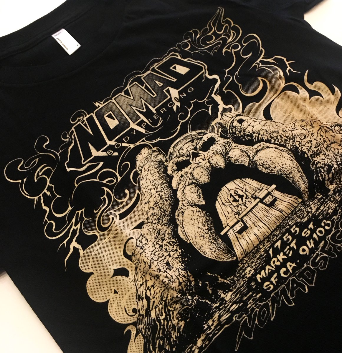 Nomad_SF's tweet photo. We have a few of these left in SM/Med Ladies and XL Mens. https://t.co/1oCJZlXDY8