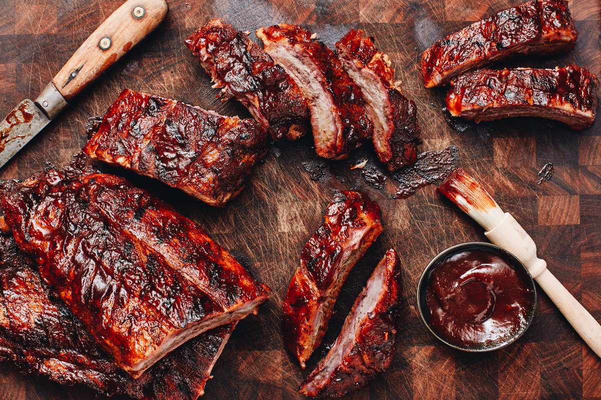 Kingsford's tweet photo. Retweet if you love ribs. https://t.co/PkJLYOt6JG