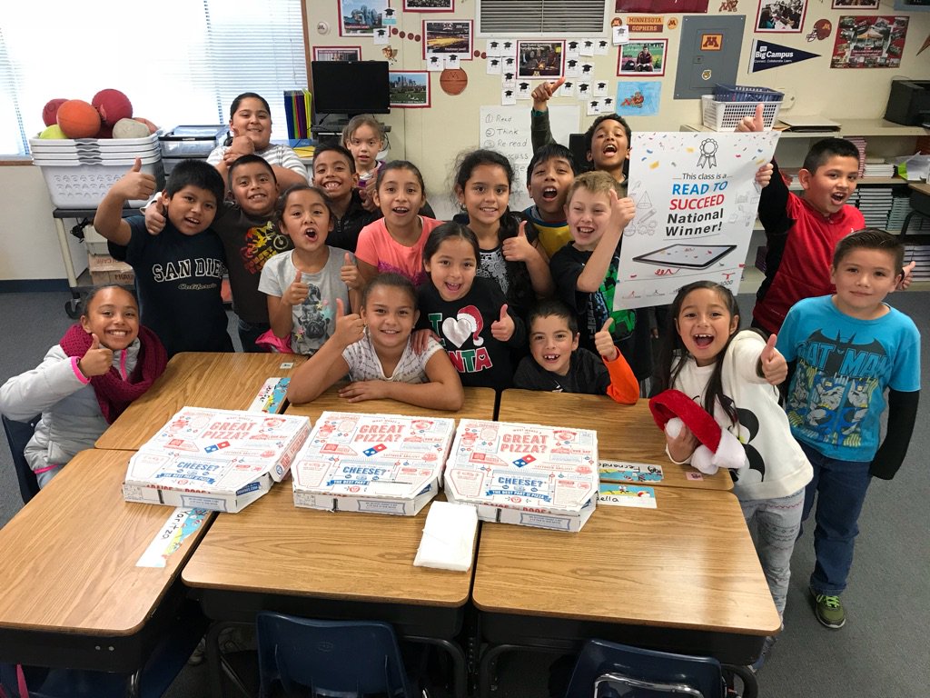 BuddyGillogly's tweet photo. Hard work pays off!  Our @achieve3000 Gillogly’s Group is a Read to Succeed National winner! @BeaumontBear #wave https://t.co/y0dGqo9Fv4