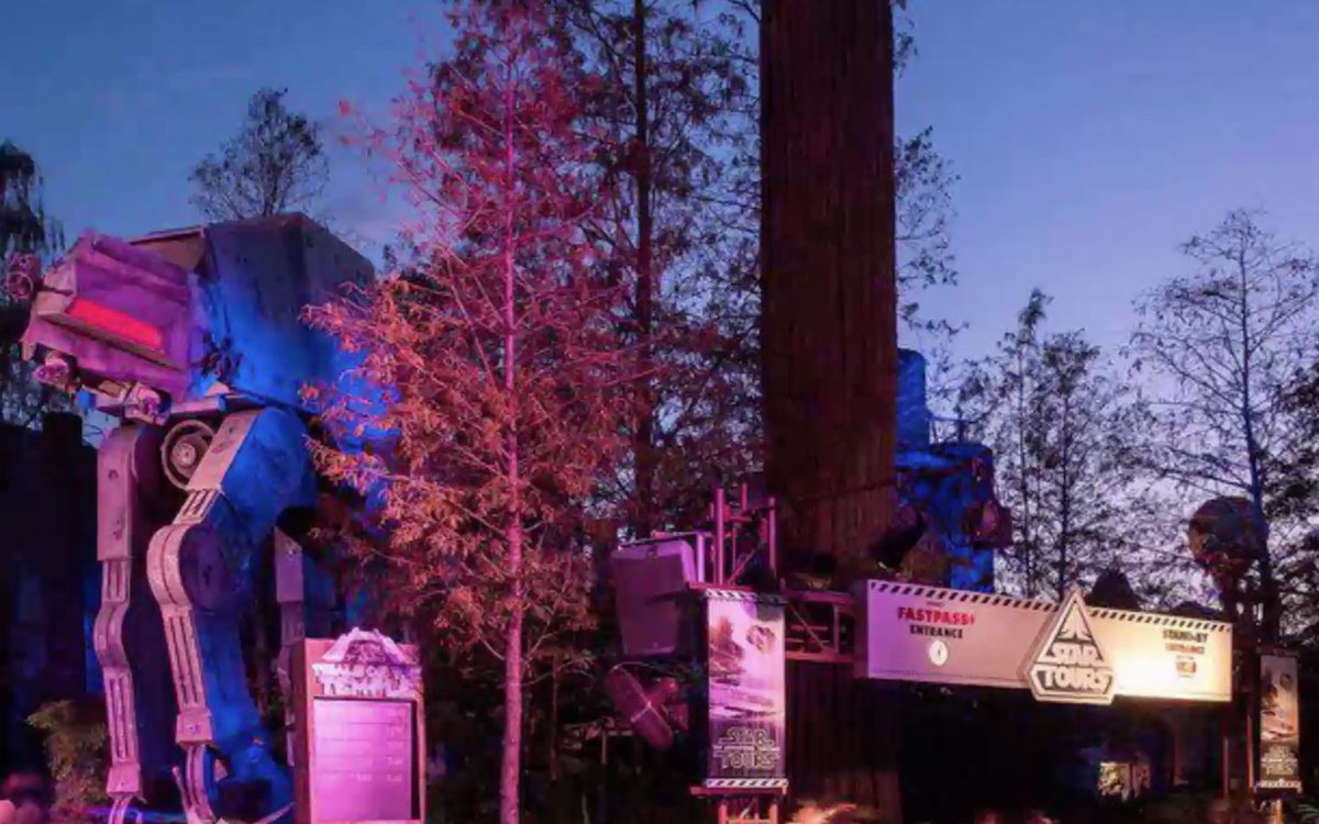 MyHeathrowFL's tweet image. #Disney Just Revealed New Images of the #StarWars Park Everyone’s Been Waiting For #LakeMary #HeathrowFL #Orlando Info Here--&amp;gt; tandl.me/2BJUE6Y