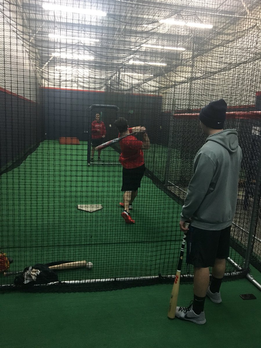 DiamondSportsTC's tweet photo. Good to have former DS players back getting some work in. Current MILB player @JustinleeJacobs current @GonzagaBaseball player @2297Troy and @BoxersBaseball power house @jgaleno1 https://t.co/7RXmD8yhVG
