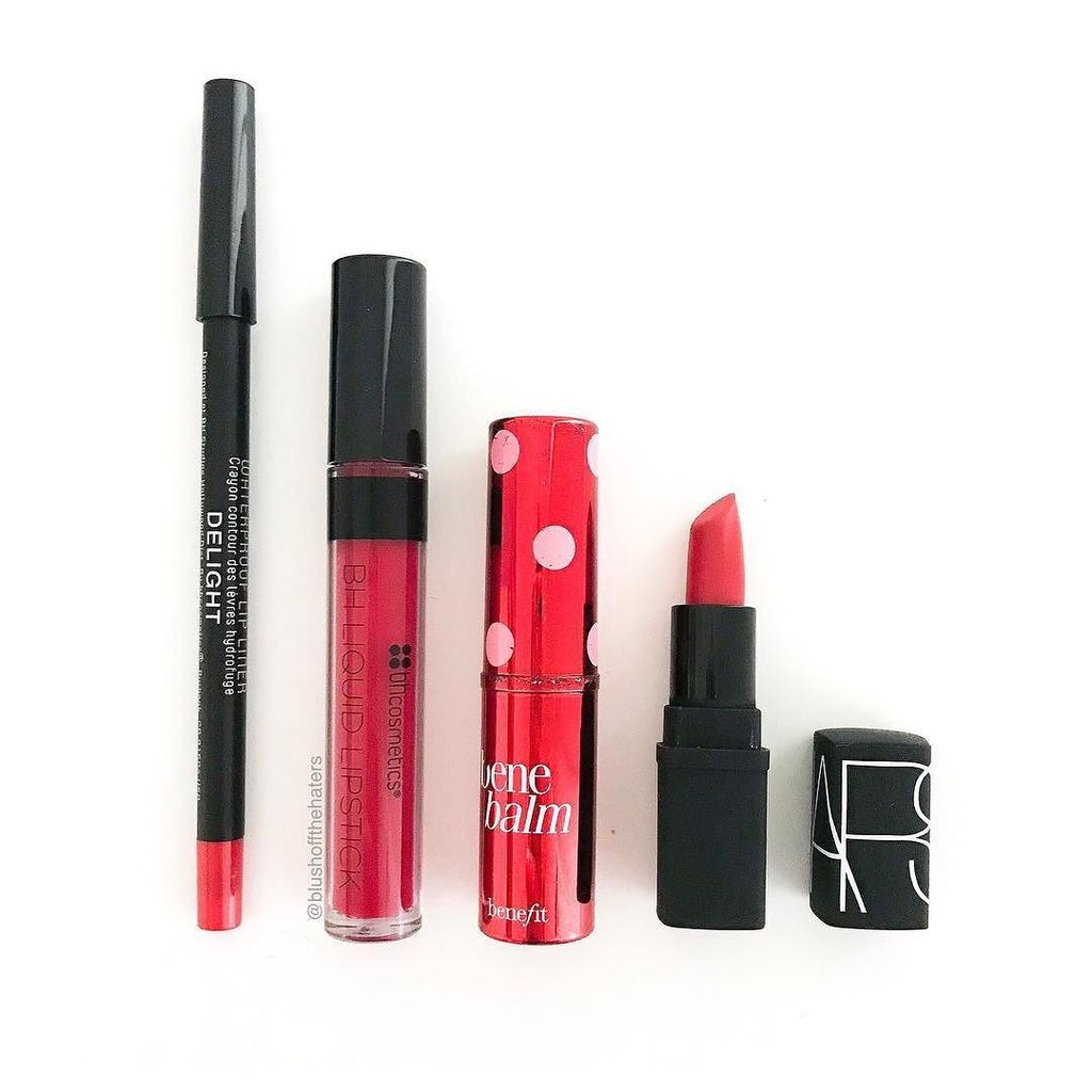 blushoffhaters's tweet photo. 💄 FESTIVE LIP 💄
✖️
You gotta rock a red lip at least once around Christmas time! This year I have been opting for the sheer tint that Benebalm provides because it has been too hot for a full face of makeup 😩
✖️
What’s your go-to red lip product? … https://t.co/7NIeewmbyQ https://t.co/X6sFbc6qtv