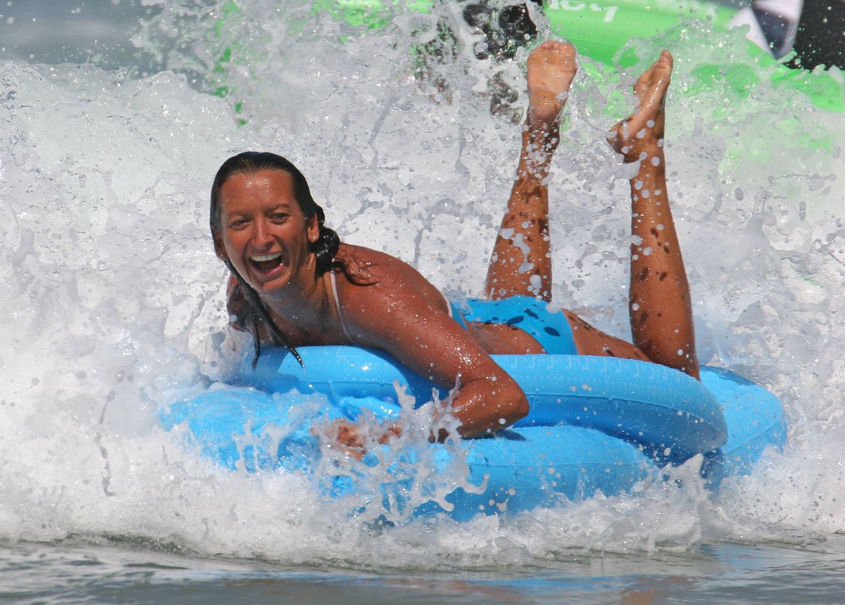 kirstinferguson's tweet photo. This is Layne (@LayneCBeachley). Through speaking, mentoring, board roles, media and day to day life, Layne aims to inspire, empower and challenge people to get out of their own way and life a life by design, not by default #CelebratingWomen https://t.co/ARvJsVb6pr