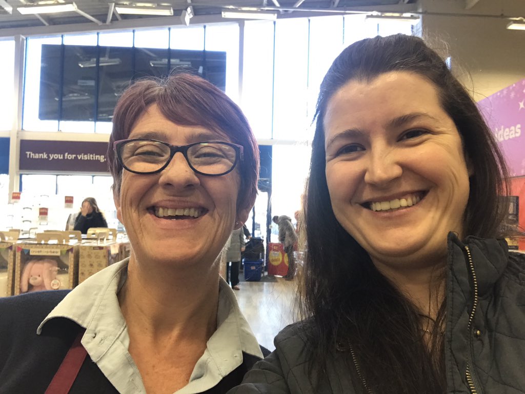This is Mel Butt, Manager from @HobbyCraftNorthampton. She has donated mounds of Wool, sewing mesh and Needles! Thank Q from <a href="/3MumsDo/">3MumsDo</a> ❤️ #AmaGhar #Nepal #3MumsDo #HuddleAndBliss #NorthamptonCollege #BBCRadioNorthampton #AirIndia