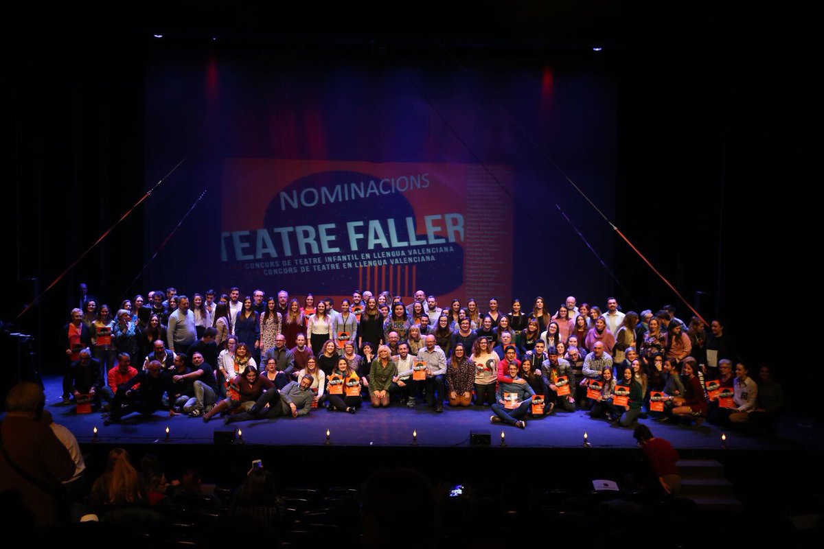 JCF_Valencia's tweet photo. A @La_Rambleta hem viscut esta vesprada les nominacions del #TeatreFaller. En les 📷 tots els artistes nominats. Enhorabona! Pròxima parada: #GalaCultura18 el 19 de gener (infantil el dia 20). #Falles18 https://t.co/FACBimgy5X