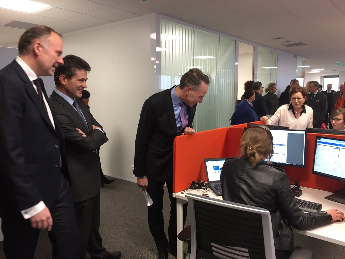 LGodenne's tweet photo. Fierté #inauguration du site  #isneauville avec nos 3 présidents de haut vol #historique, en avant la transfo avec visite de nos espaces  #agile working,  #gowest #axaouest @Jacques2Peretti @mathieu_godart @AXAFrance @beraudiere https://t.co/q5Iahw1jf5