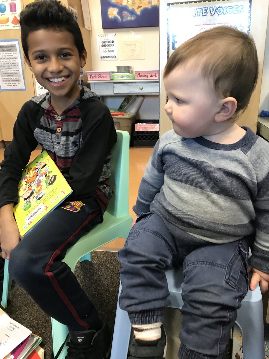 MrsMurrayG2's tweet photo. What a treat it was for Graham and Mr. Murray to finally meet the kids Mrs. Murray brags about all the time! https://t.co/sYO7no1K4U