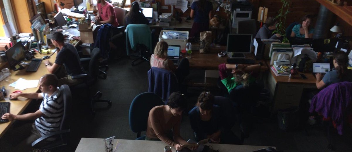 urbanecology's tweet photo. We need your help! The Urban Ecology Center is in the running to win a much-needed office makeover from @NBFonline.  Voting is super easy, so please follow this link and cast your vote today→ https://t.co/WyBFkTWo8I! #MerryMakeover https://t.co/0oUDbXzIo2