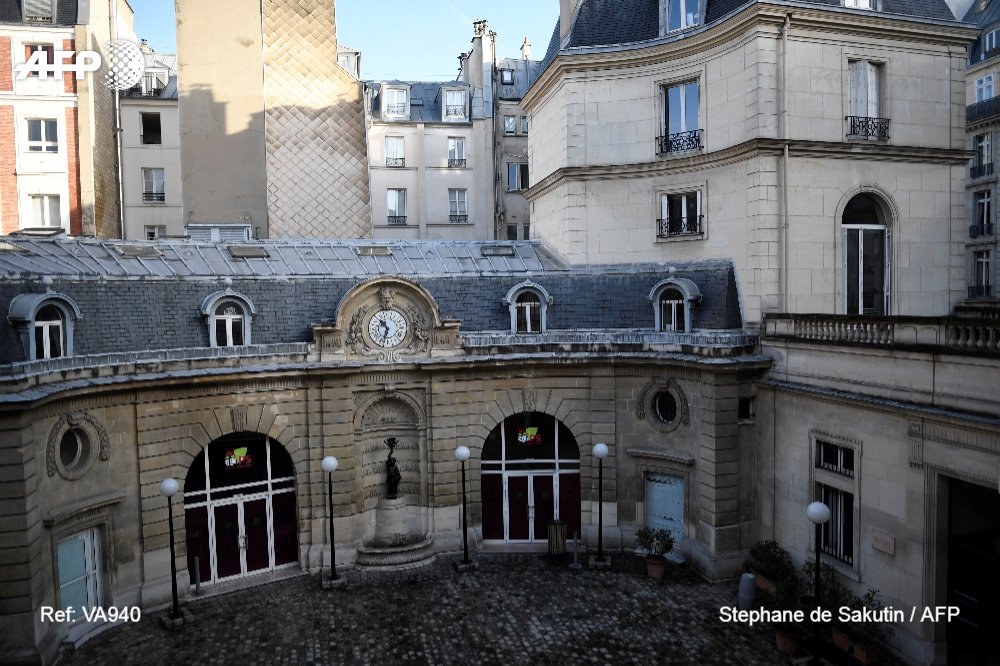 Raphael_Hermano's tweet photo. Ca y est, le PS vend son siège de Solférino pour 45,5 M d'euros https://t.co/xuINnpVcOk par @marcpreel #AFP https://t.co/TIGEvOR4jF