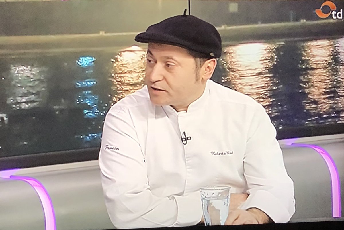 El #FrontónDeTolosa cierra el 30 pero Roberto Ruiz y equipo vuelven en primavera en <a href="/HIKA_bodega/">HIKA Txakolindegia</a> en Amasa, un #FalconCrest txikito y vasco