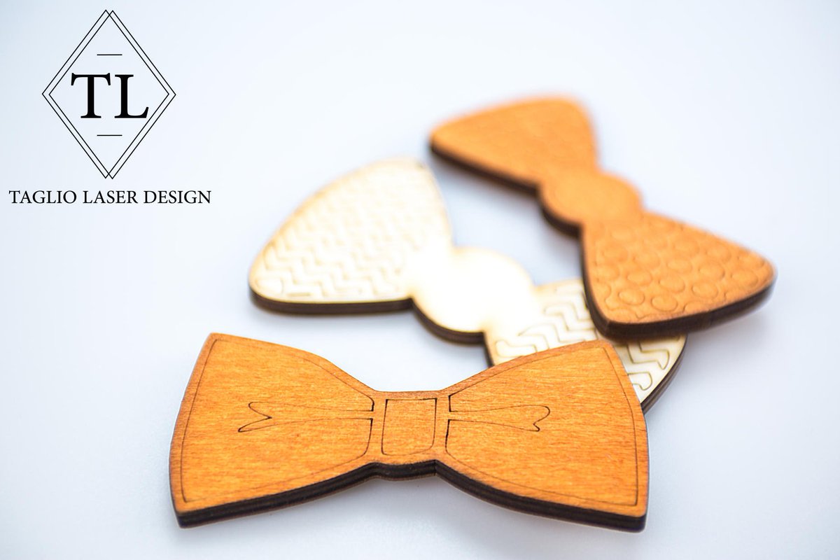 Sono felice di condividere l'ultimo arrivato nel mio negozio #etsy: papillon di legno personalizzabile #accessori #beige #quinceaneraesweet16 #quinceaneraesweet16 #festadelpapa #marrone #papillon #legno #wood #bow etsy.me/2BgeLKJ
