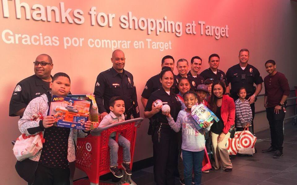 Thank <a href="/Target/">Target</a> Beverly and <a href="/LAPDWilshire/">LAPD Wilshire</a> for a great #heroesandhelpers event.  Great job! @odarango <a href="/meyer_stephie/">Stephanie Meyer</a> <a href="/MikeAndreotti/">Mike Andreotti</a> <a href="/DiCiccoKim/">Kim DiCicco</a>