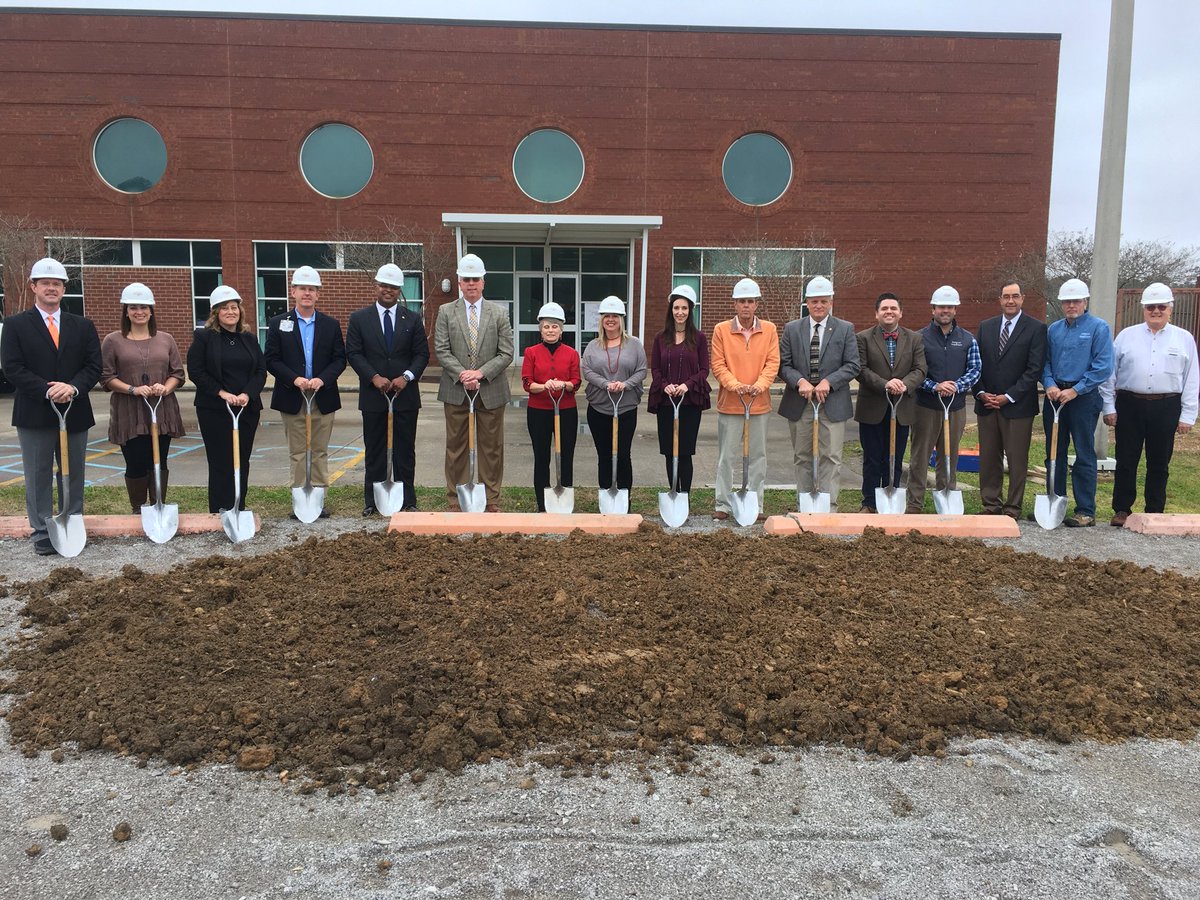 HooverHighBucs's tweet photo. Official Band Room Groundbreaking @HooverHighBucs today! Construction begins soon to accommodate what will likely be a 400/member band next year! #HooverPride #HCSStrong #HooverHigh #HooverBand https://t.co/PSsMGp9vu6