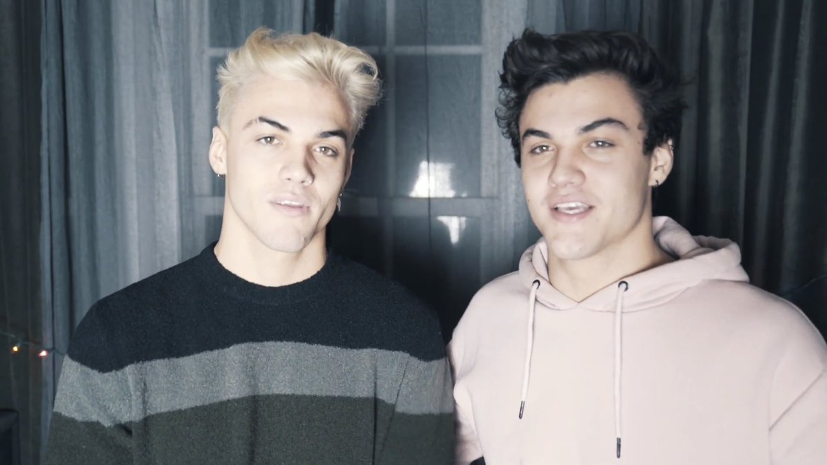 Grayson_Anthony's tweet photo. @GraysonDolan looking good big change but I love it @EthanDolan #dolantwintuesday #DolanTwinsTueday https://t.co/fpY9MepdUz