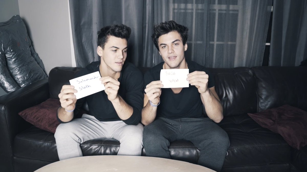 Grayson_Anthony's tweet photo. @GraysonDolan looking good big change but I love it @EthanDolan #dolantwintuesday #DolanTwinsTueday https://t.co/fpY9MepdUz