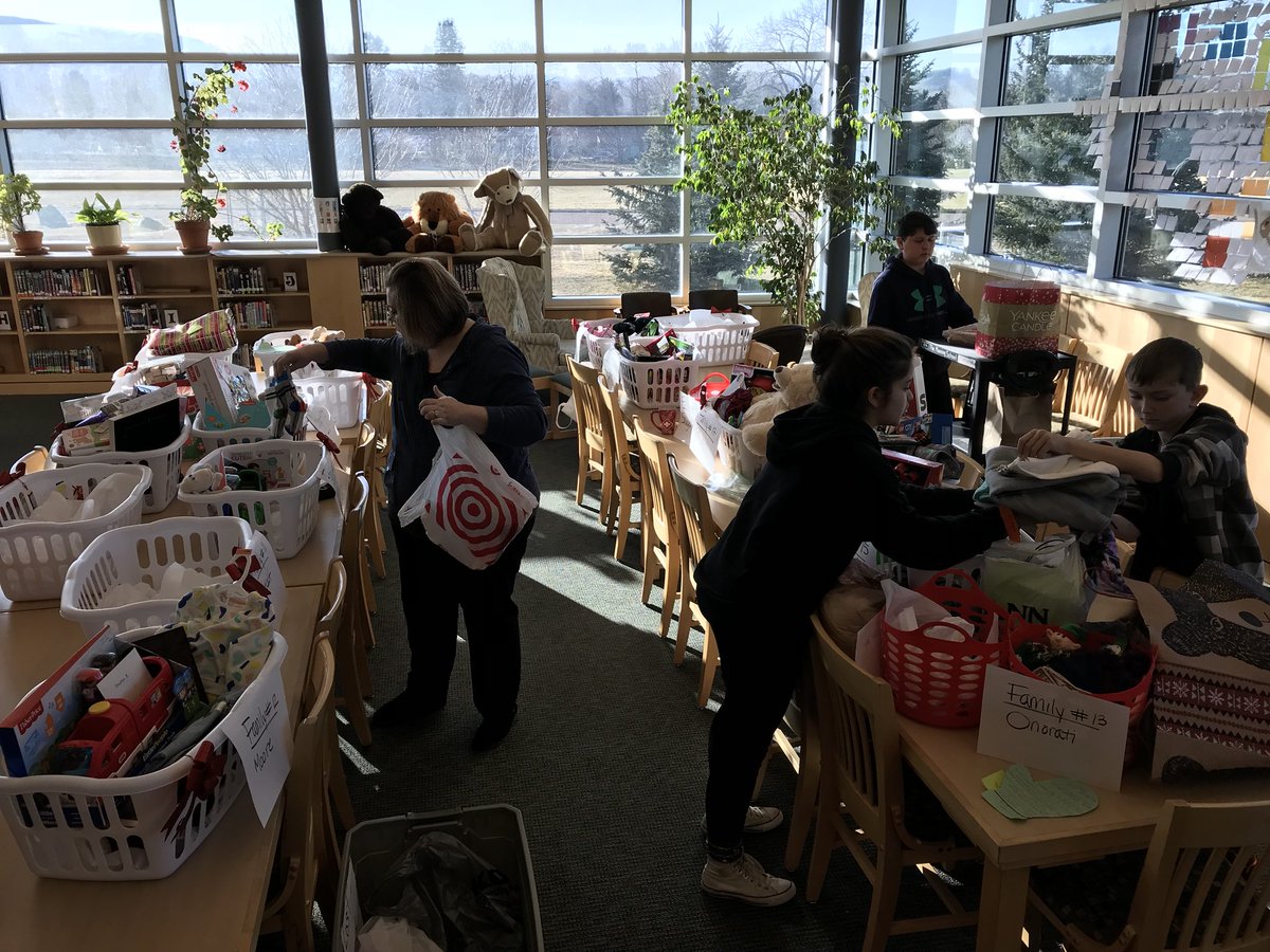 The Manning School tweet media