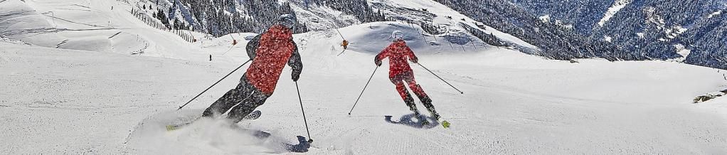 BridalBeach's tweet photo. 5 Reasons Zillertal is a #Skier's Winter Paradise https://t.co/e7Lc92j2rF https://t.co/i5pURv1xev