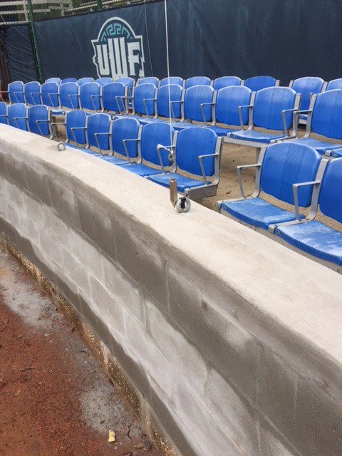 BurbankSportNet's tweet image. Burbank install crew putting up a new #dyneema backstop netting system today. 
@UWF_Baseball #baseball, #fanprotection @BurbankSportNet
