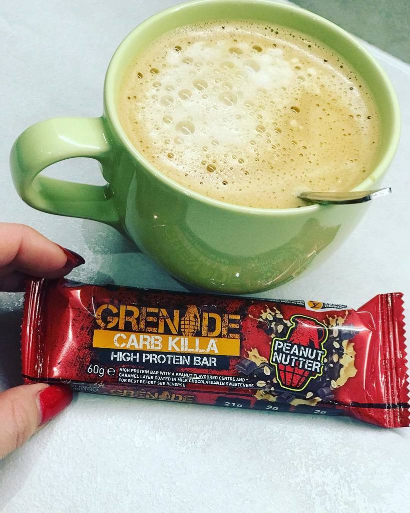 mysweataddict's tweet photo. Prebed #peanutnutter @grenadeofficial #tasty #proteinbar 💜🖤❤💚👌🏻💥💯 #fatloss #diet #nutrition #fitness #food #bodybuilding #se16 #personaltrainer #canarywharf #greenwich #puregym #bermondsey #healthyeating #slimmingworld #weightwatchers #fattof… https://t.co/QcvUsaRnnU https://t.co/DnJ0VvoxsH