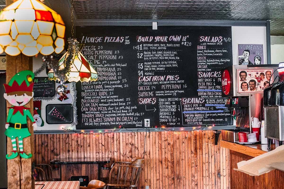 pizzajerkpdx's tweet photo. So many yummers ways to support @hungerfreeor! Tuesdays we are donating a percentage of sales every Tuesday in December to Partners for a Hunger Free Oregon. Make tonight your pizza night and support a great cause! 🍕❤️🍕 #pizzaonearth #hungerfreeoregon
(📷 @birgerbird) https://t.co/FOOK8naeys