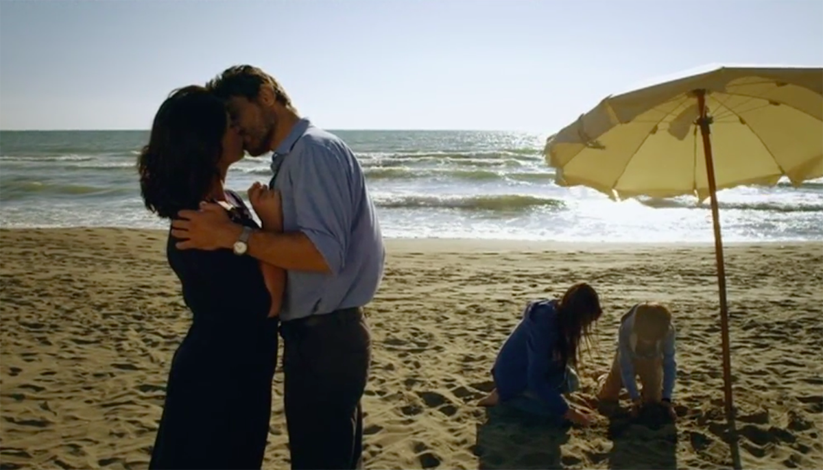 scomparsaserie's tweet photo. Un nuovo amore cresce e una nuova famiglia nasce. Grazie a tutti per averci seguito. ❤️

#Scomparsa finisce qui! https://t.co/olFtDBBjH7