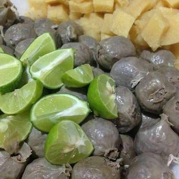 SBsomostodos's tweet photo. ¿Quién dijo yo? Jodaaaaaa que bello . . . Para tirarse como 20 butis de un solo trancazo. 💪😍 #GastroCaribe Monoooo #Butis https://t.co/ISbdPzswvU