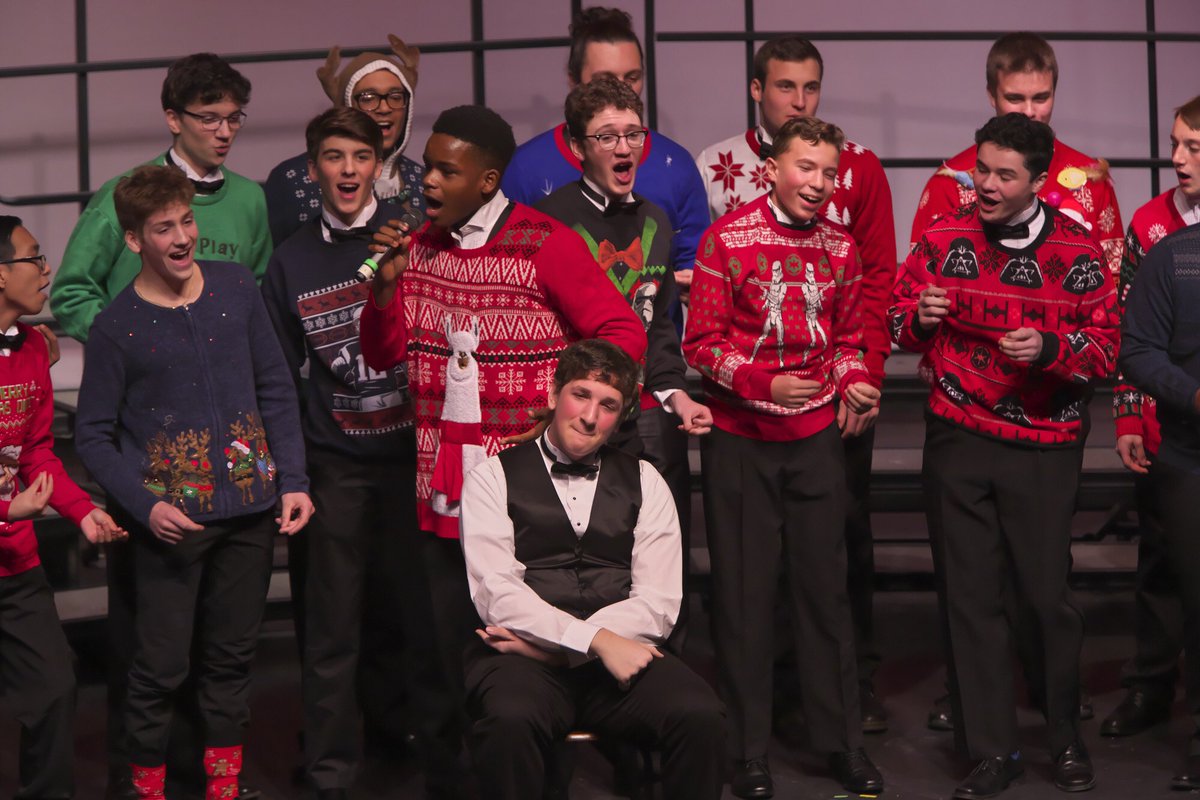 melaniewcometa's tweet photo. RT for a chance to be serenaded by Final Cut at the in-school concert on Friday! I’ll pick a lucky winner! https://t.co/Tg9OGFXA4y