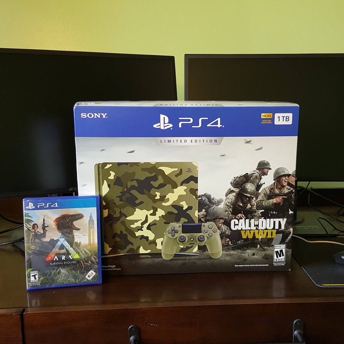 AdvanzeedGear's tweet image. ps4 cod bundle giveaway

Rt and follow

Winner 600 retweets
