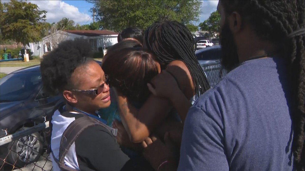 A man shot outside a northwest Miami-Dade barbershop Monday has died, his family says bit.ly/2BMLNSc https://t.co/HZZgfy4fqP