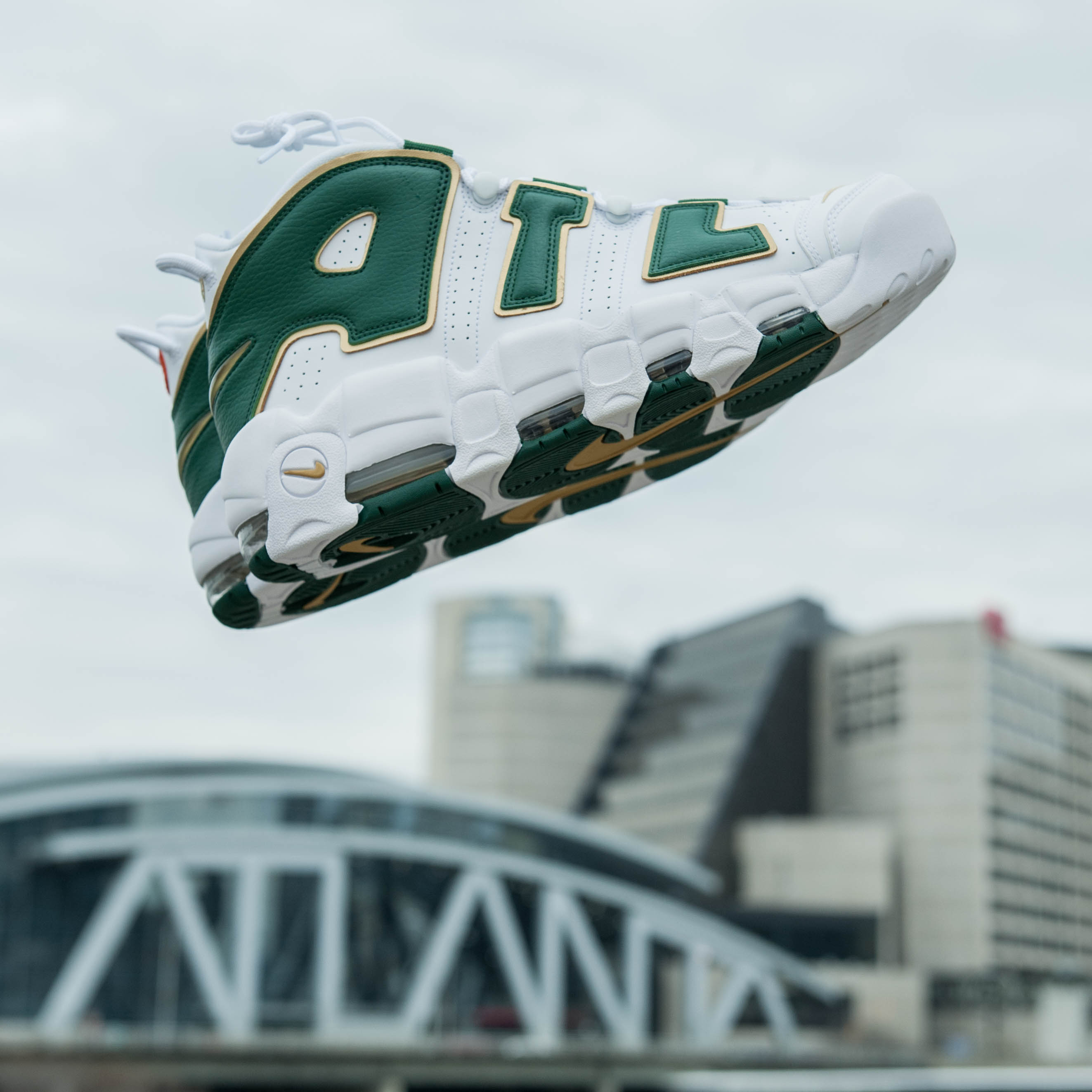 Nike uptempo shop atl