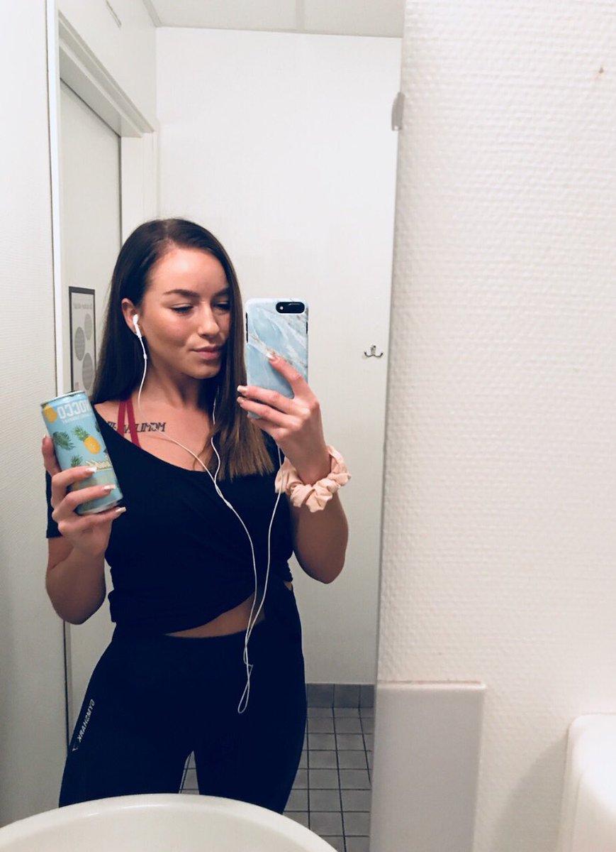 matildaajj's tweet photo. #gymselfie 📸 https://t.co/4Za7AjaovU