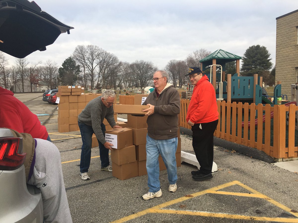 St. James Lutheran Church provides holiday meals for Carney families! Such a giving community!