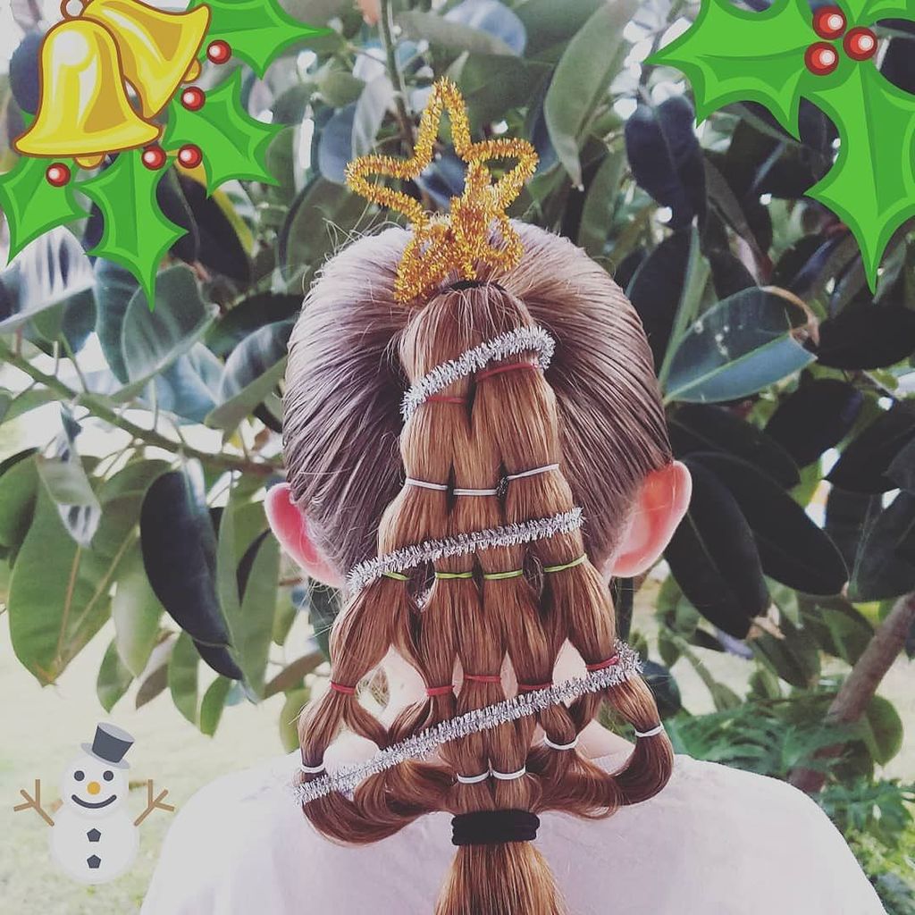 DaddyDaughterHF's tweet photo. Thanks to all that caught us live on our Facebook page. We had a good time creating this Christmas Tree Braid. Any excuse to play with her hair 😂
#DaddyDaughterHairFactory #DDHF #SoCozyDad #SoCozyHair #RealMenBraid https://t.co/DDjnnzlHI1 https://t.co/URJJRHwcHJ