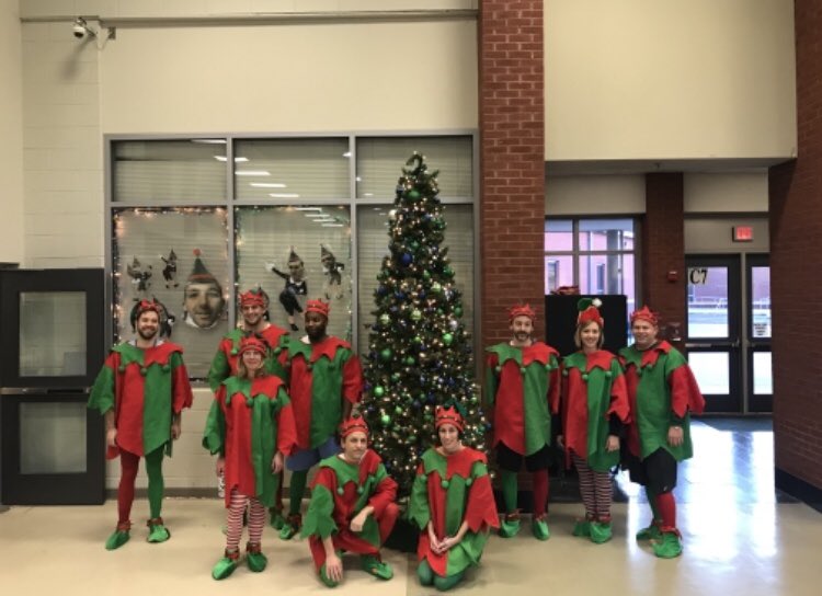 HHSCharacterEd's tweet image. With your help we were able to give the Maine Corps 199 toys for donation!!! Thank you  for your donations, go hawks and have a great break!! #ToysForTots #SeasonOfGiving