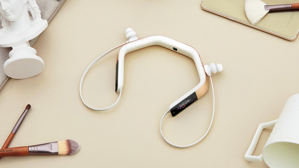 BackerKit's tweet photo. 🎧Check out our latest favorite new KickStarter and IndieGoGo projects ft. @VINCIHearable Sports Headphones, Mythology Anthology by @wanderlustbook_ , Portable Posture-correcting Chair by @sitpack, and many more!🎧 https://t.co/frKluAKCUf https://t.co/D4nUQ7R8cw