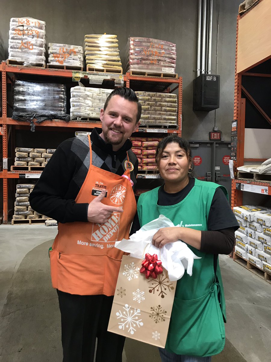 Tpierce1288's tweet photo. Saying thanks to those behind the scenes. Our assembler Darell and cleaning associate Janet. You rock! @MCortezTHD327 @LKnappD327 @likevike https://t.co/vPurup37P2